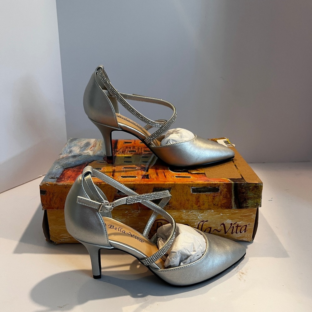 Bella Vita Zabella Silver Rhinestone Criss Cross Strap Heel Pump Wide 6W New